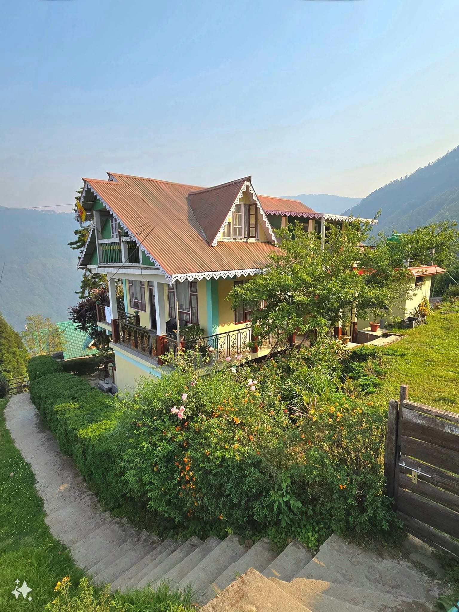 Cozywood Homestay