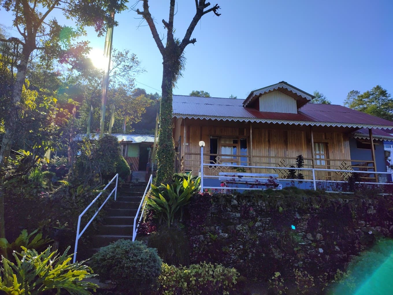 Kiwi Hill Retreat - Thumbnail 2
